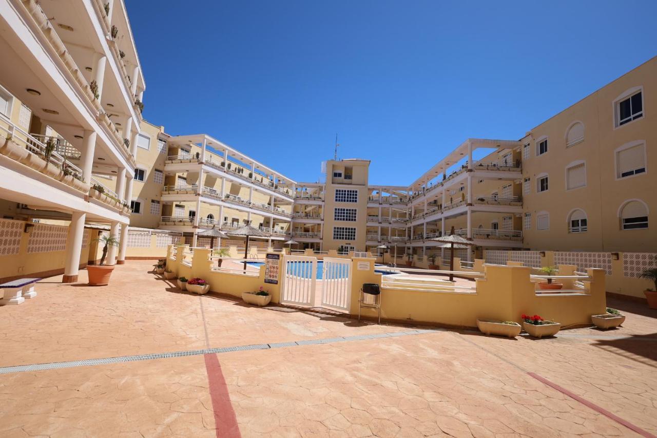 2 Bedroom Apartment At Beach Dehesa De 캄포아모르 외부 사진